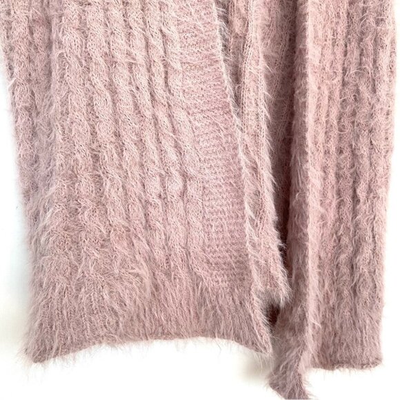 Lauren Conrad fluffy open vest, straight cut and loose fitting - Picture 5 of 8